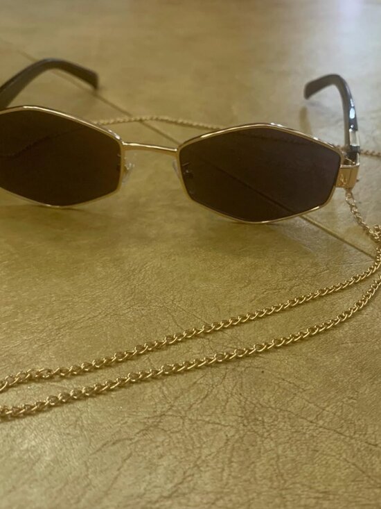 Sunglasses with Gold Chain main image 7